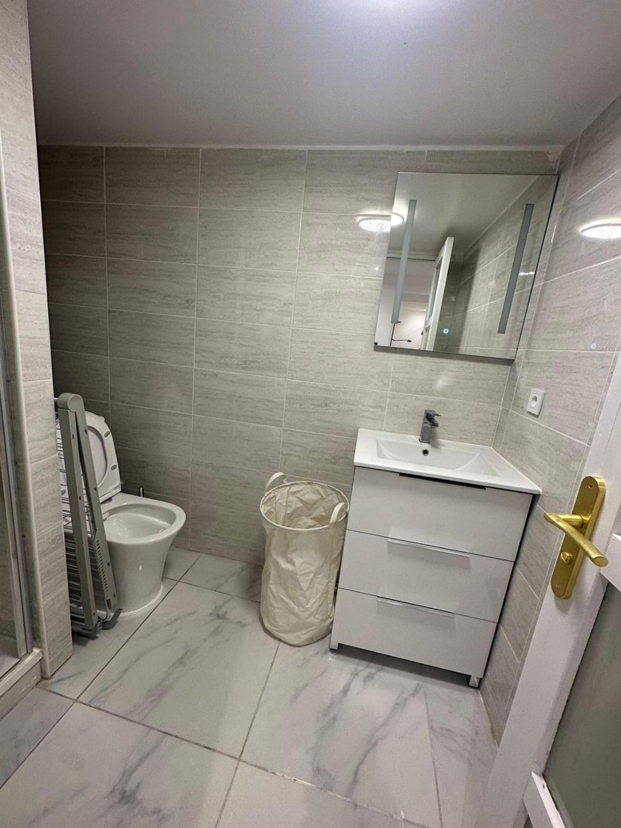 Appartement Calme Moderne Proche De Disneyland Wifi & Cafe Gratuit & Arrivee Autonome Μπισί-Σεν Ζορζ Εξωτερικό φωτογραφία